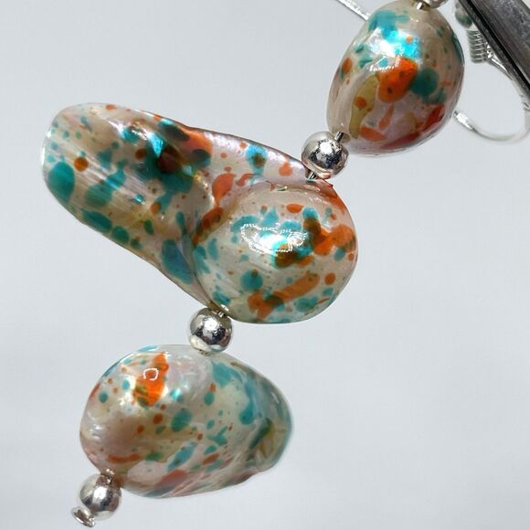 Stunning One of a Kind Confetti Dyed Baroque Pearl Beaded Dangle Earring Silver - Picture 5 of 6